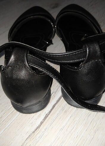 36 Beden siyah Renk Sandalet 