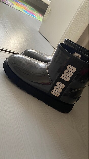 Ugg bayan bot