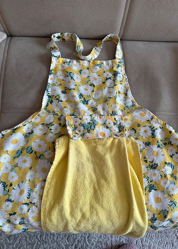 Sarı Çiçek Desenli Mutfak Önlüğü eldiven tutacak seti - Görsel 4