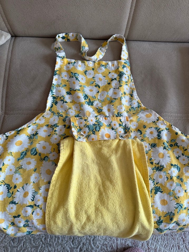 Sarı Çiçek Desenli Mutfak Önlüğü eldiven tutacak seti - Görsel 4