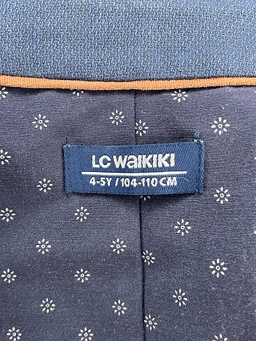 universal Beden lacivert Renk LC Waikiki Yelek %70 İndirimli.