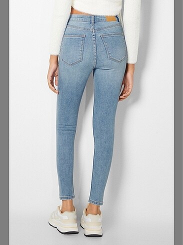 32 Beden BERSHKA jean