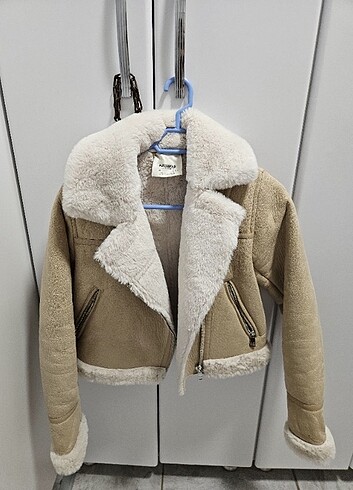 Pull and bear kadın mont