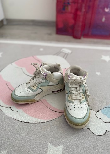 Beyaz Bağcıklı  Spor Ayakkabı - Görsel 3