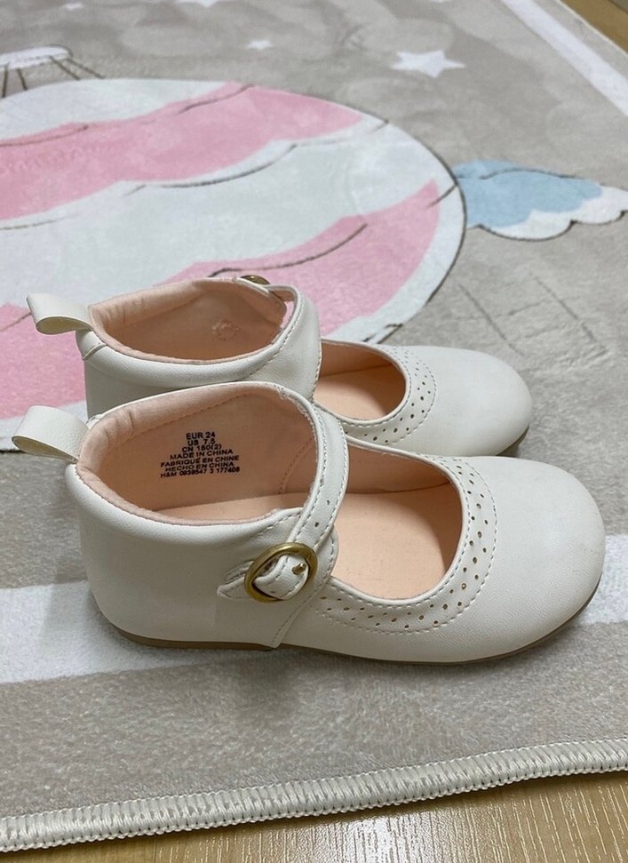 Beyaz Kız Çocuk Tokalı Babet Ayakkabı - Görsel 3
