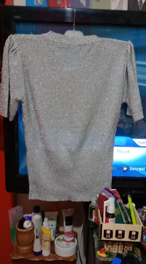 Gri Kısa Kollu Cıvıl cıvıl simli ışıltılı Kadın Triko Kazak - Görsel 2