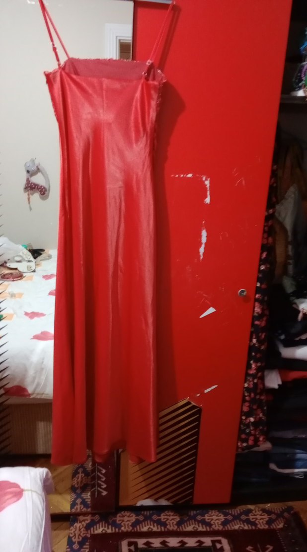 Kırmızı İşlemeli Straplez Uzun Abiye Elbise - Görsel 3