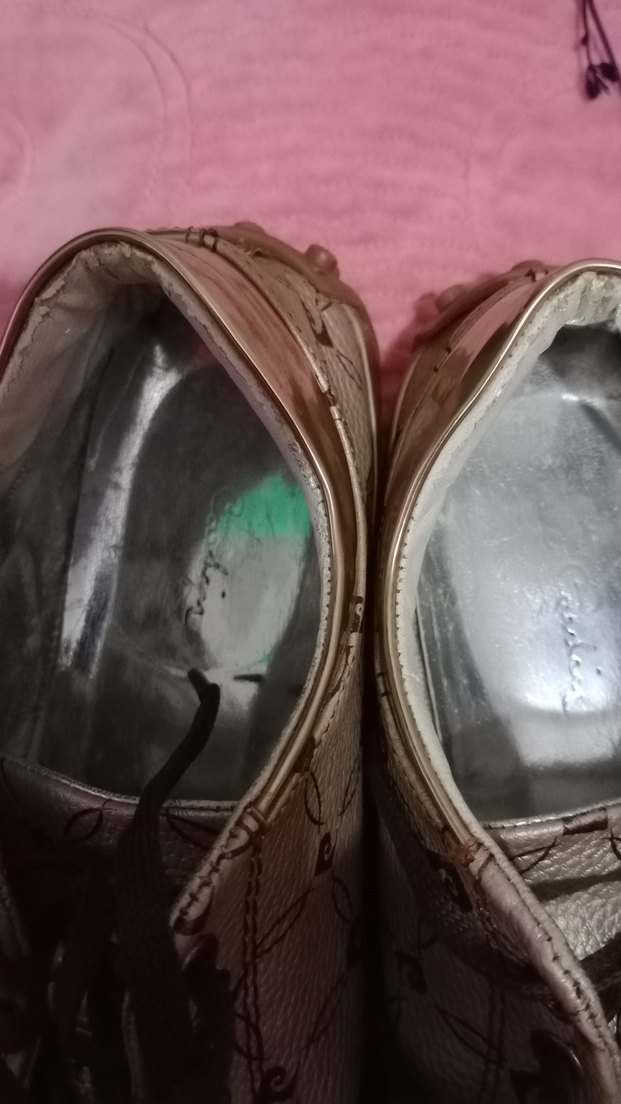 Bej lameli bağcıklı kadın ayakkabi - Görsel 3