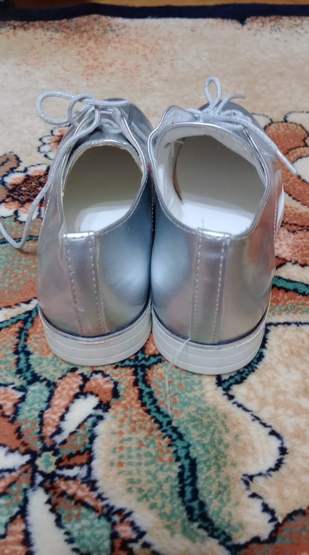 Elle marka ayakkabı - Görsel 2