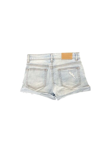 Pull and Bear Pull and Bear Mini Şort %70 İndirimli.