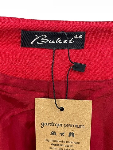 44 Beden kırmızı Renk Diğer Blazer %70 İndirimli.