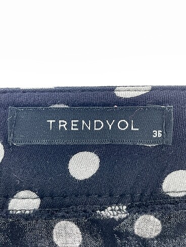 36 Beden siyah Renk Trendyol & Milla Midi Etek %70 İndirimli.