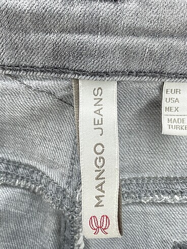42 Beden çeşitli Renk Mango Mini Şort %70 İndirimli.