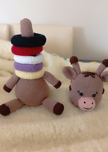 Renkli Halka Oyuncaklı Gri Örgü Zürafa - Görsel 4