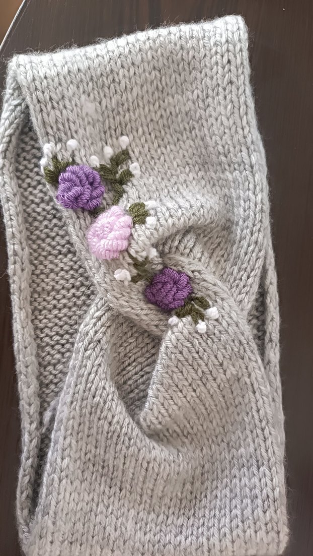 Gri Örgü Çiçekli Bohem Kadın Saç Bandı - Görsel 2