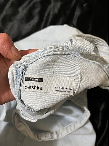 s Beden Bershka bel dekolteli jean elbise
