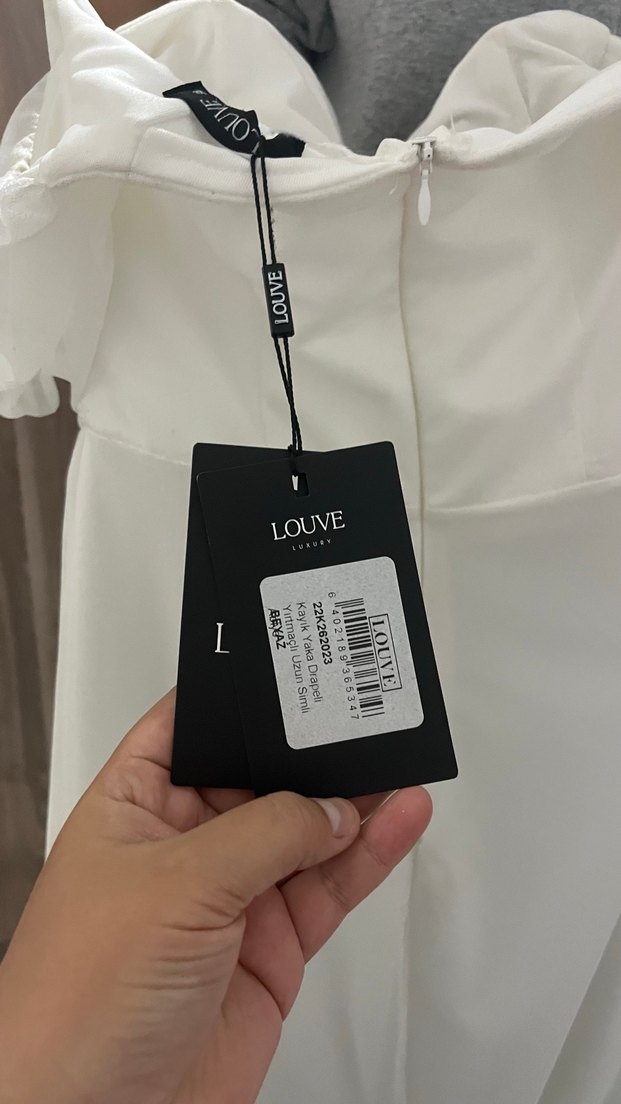 Kayık yaka drapeli yırtmaçlı uzun simli abiye - Görsel 3