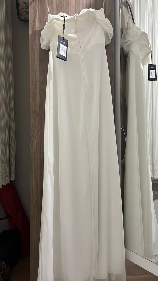 Kayık yaka drapeli yırtmaçlı uzun simli abiye - Görsel 4