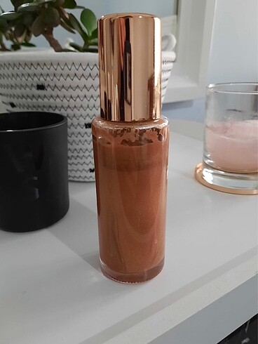  Beden Renk Fenty Beauty / Lava Bodysuit