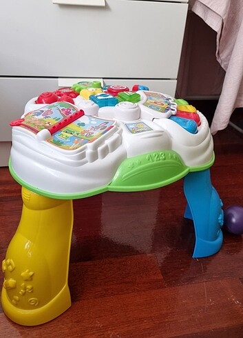 Baby Clementoni aktivite masası