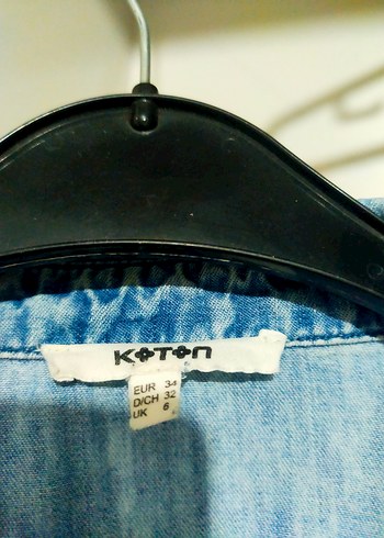 Düğmeli Batik Desenli Mavi Denim Kadın Gömlek - Görsel 3