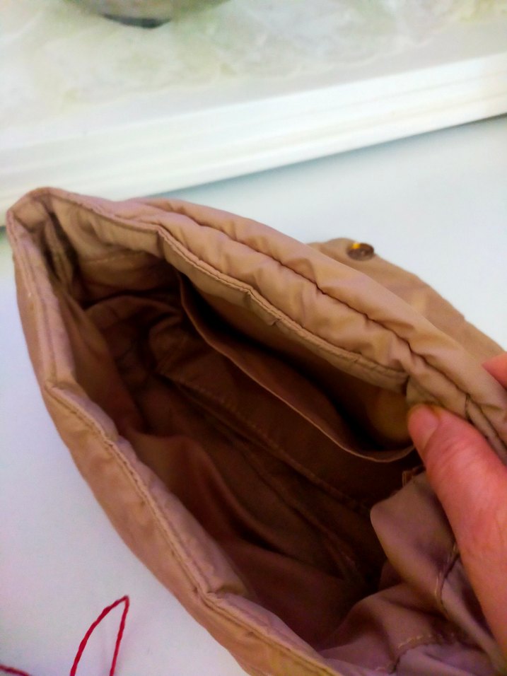 Zincir Detaylı Bej Kadın Çanta - Görsel 5