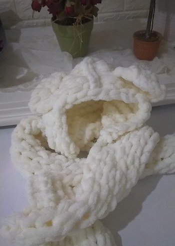 Beyaz Örgü Çocuk Bere ve Atkı Seti - Görsel 7