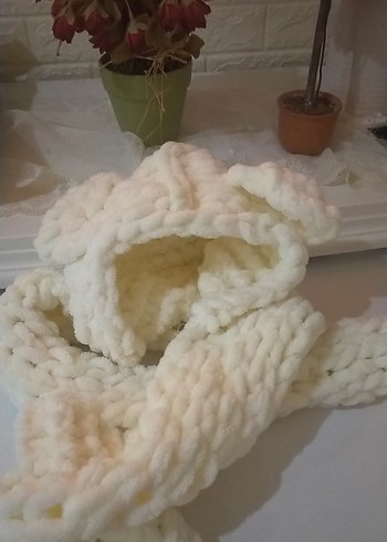 Beyaz Örgü Çocuk Bere ve Atkı Seti - Görsel 5