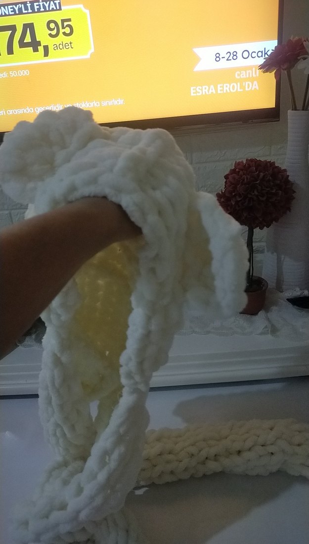 Beyaz Örgü Çocuk Bere ve Atkı Seti - Görsel 4