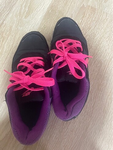 36 Beden Nike spor ayakkabı
