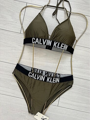 Calvin Klein Bikini takımı
