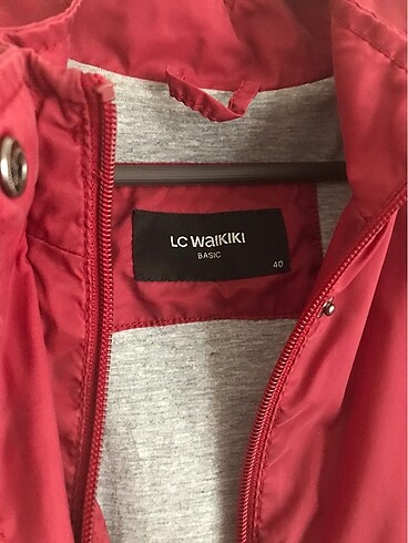 LC Waikiki yağmurluk