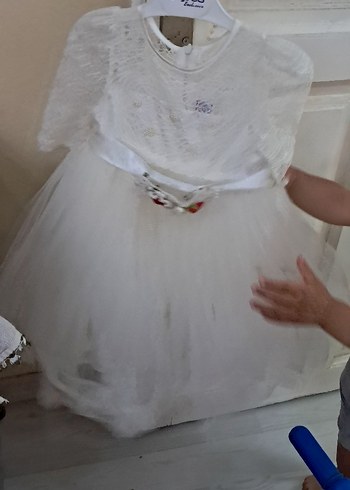 Kız Çocuk Beyaz Midi Düğün Elbisesi