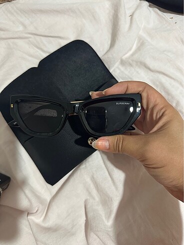 BURBERRY GÜNEŞ GÖZLÜĞÜ