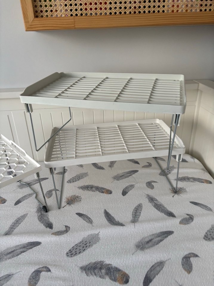 Ayarlanabilir Gri-Beyaz raf yükseltici - Görsel 2