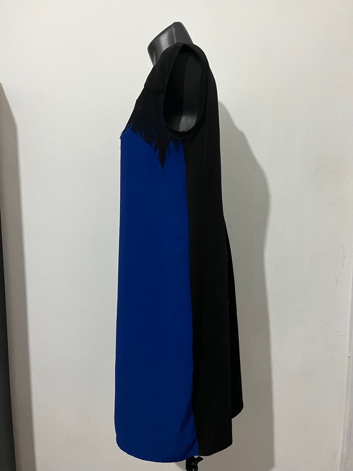 Dantel Detaylı Lacivert Kolsuz Midi Elbise - Görsel 5