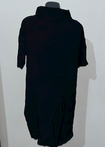 Yüksek Yakalı Siyah Elbise - Görsel 3