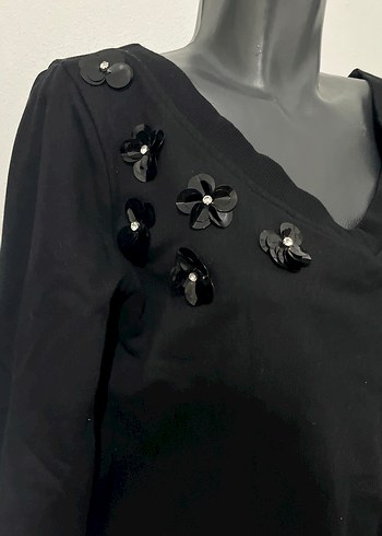 V Yaka Siyah  Kadın Kazak Sweat - Görsel 3