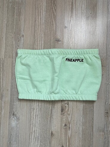 Straplez crop