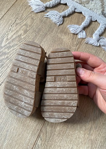 Kız Bebek Süet Sandalet - Görsel 3