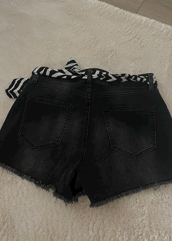 Network marka Siyah Zebra Desenli Kemerli Kadın Mini Denim Şort - Görsel 2
