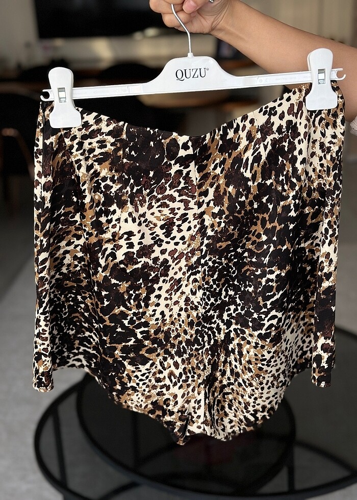 Leopar saten  mini etek - Görsel 2