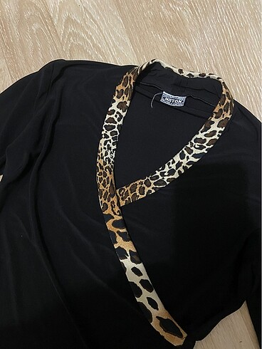 s Beden Siyah leopar desenli