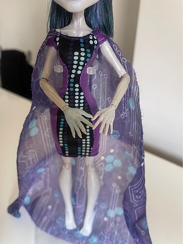 Beden Monster high