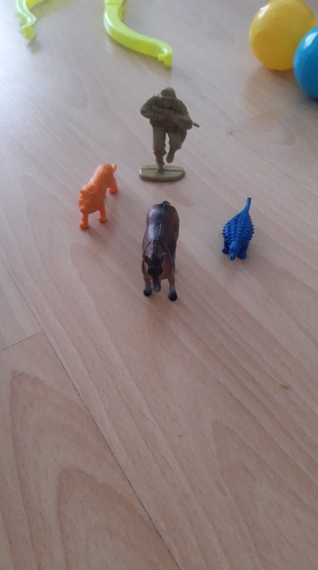 Küçük Aksiyon Figürleri Seti - Görsel 2