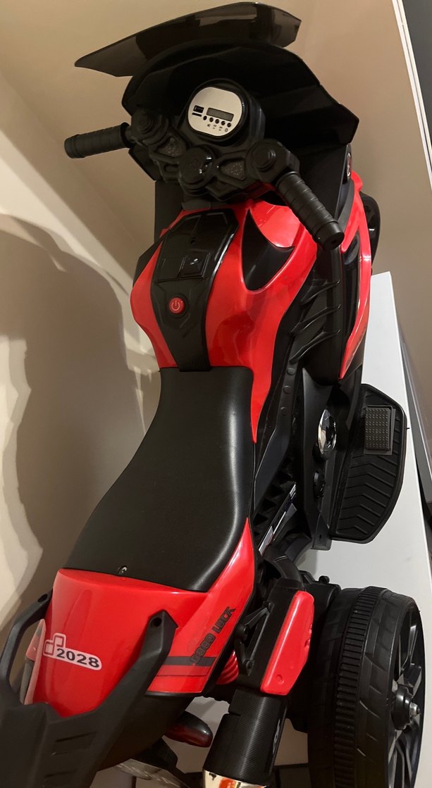 Kırmızı akülü motor - Görsel 5