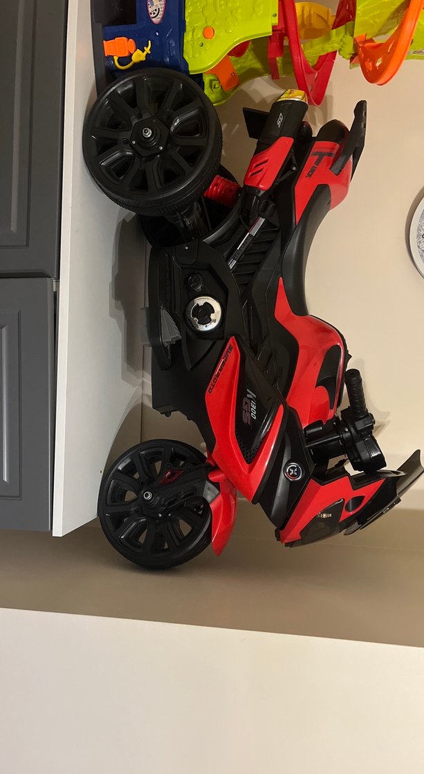 Kırmızı akülü motor - Görsel 2