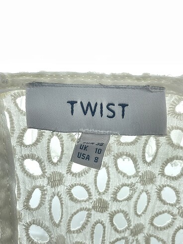 38 Beden beyaz Renk Twist Bluz %70 İndirimli.