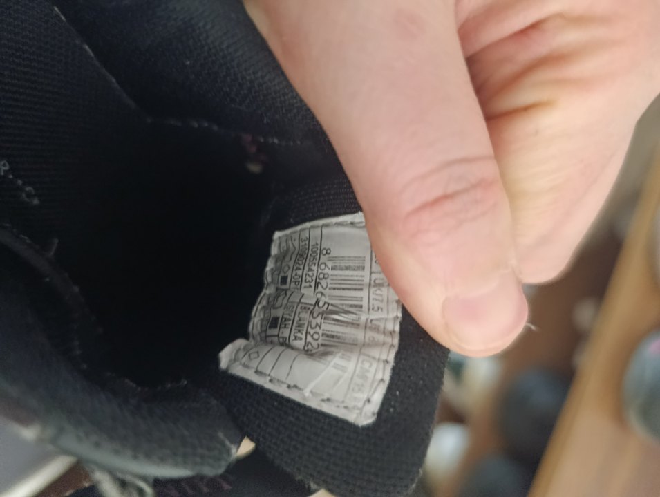 Kız Çocuk Siyah Cırtcırtlı Spor Ayakkabı - Görsel 4