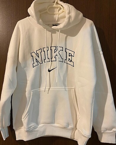 Nike sweat m beden ilanı